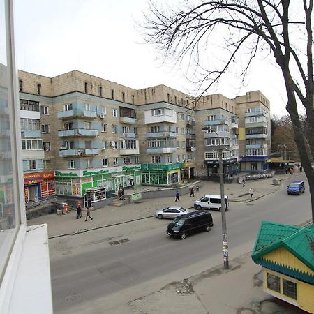 Сімейні Затишні Апартаменти В Самому Центрі Рівного Рівне Екстер'єр фото